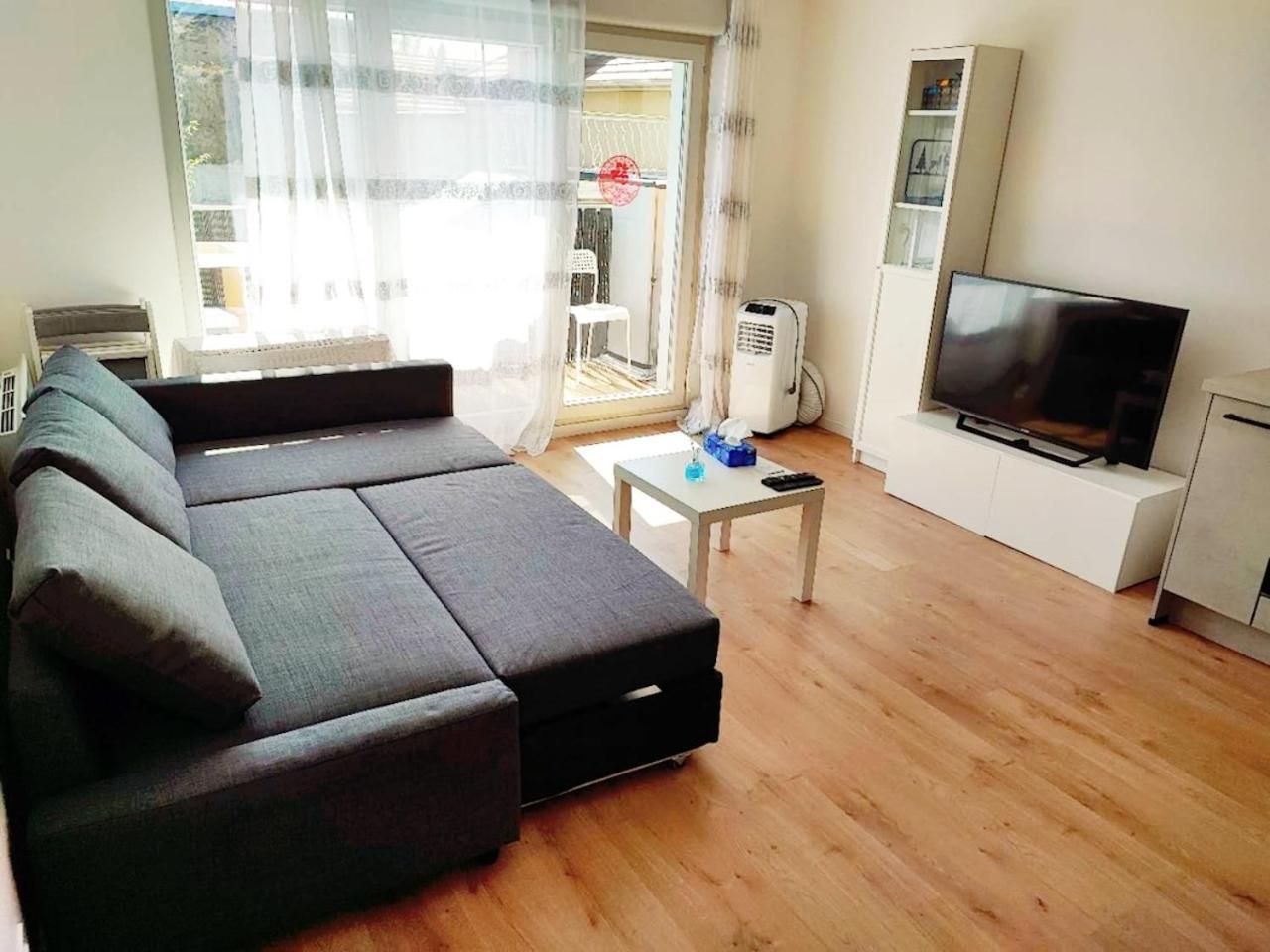 Cozy Sunshine Apartment With Balcony 4 Persons Max Ivry-sur-Seine Exteriér fotografie